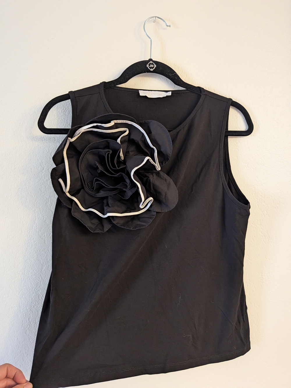 Anne Fontaine Black Sleeveless Camisole with White-Trim Floral Rosette